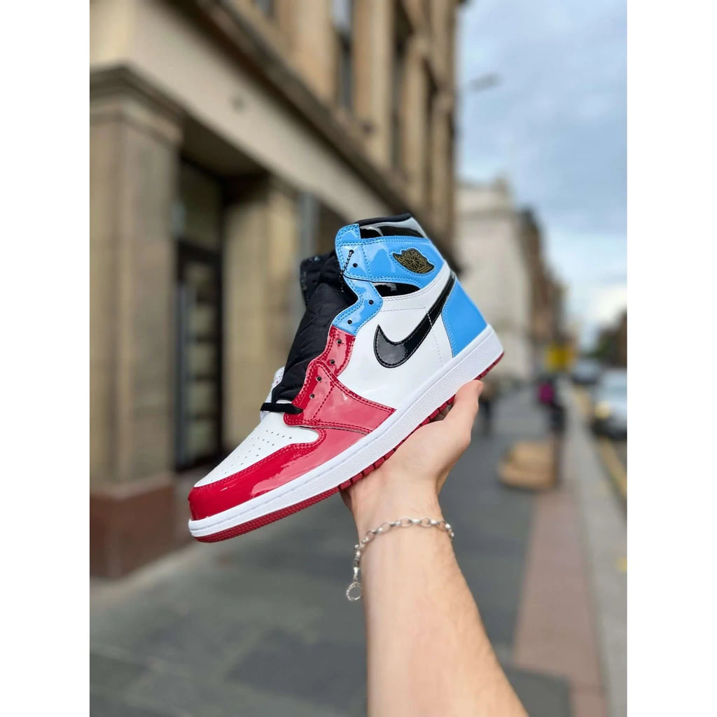 JORDAN 1 RETRO HIGH x FEARLESS UNC CHICAGO