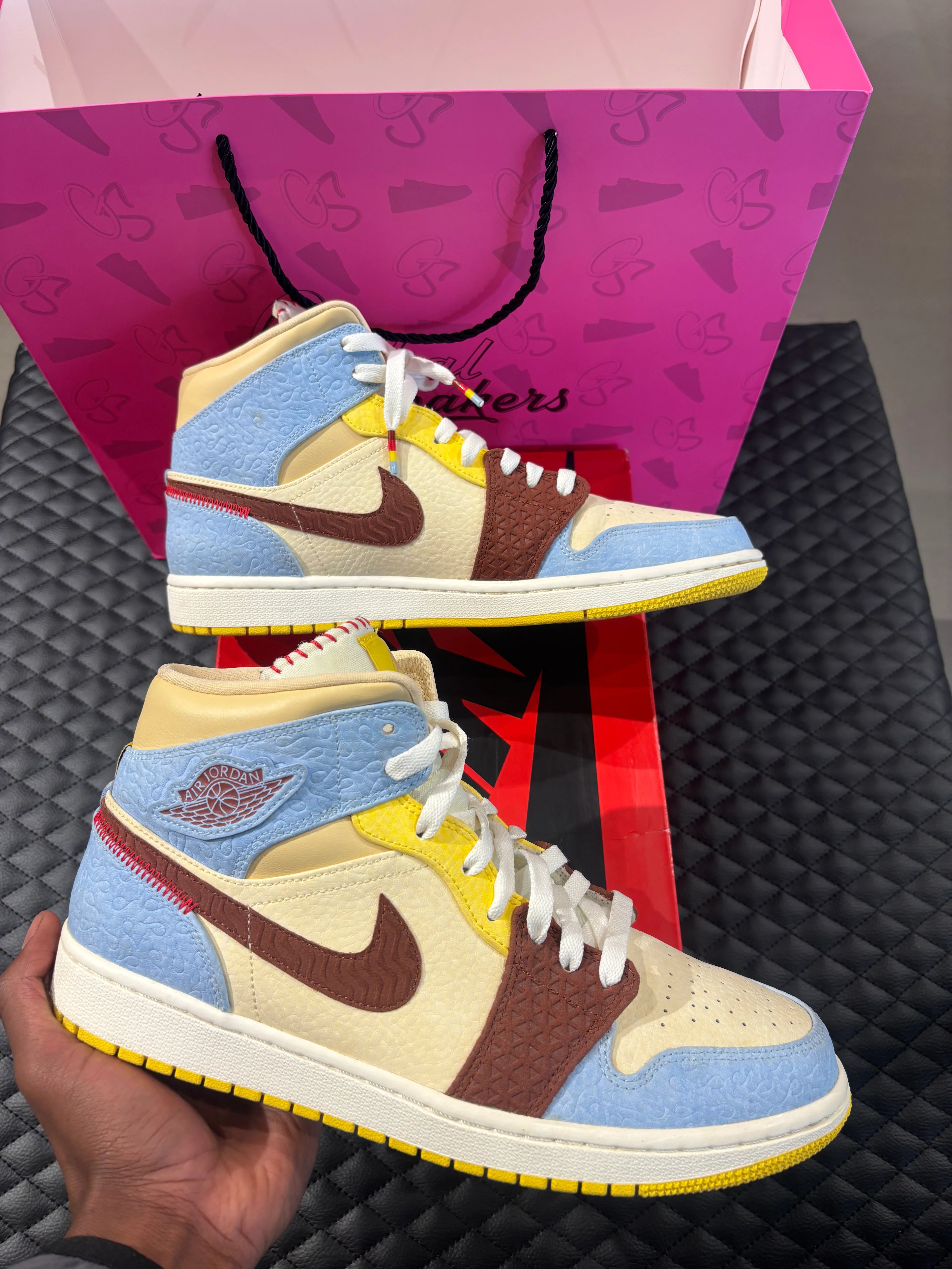 JORDAN 1 MID SE x FEARLESS MAISON CHATEAU ROUGE