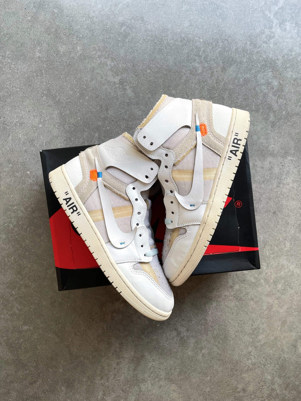 JORDAN 1 RETRO HIGH x OFF-WHITE WHITE