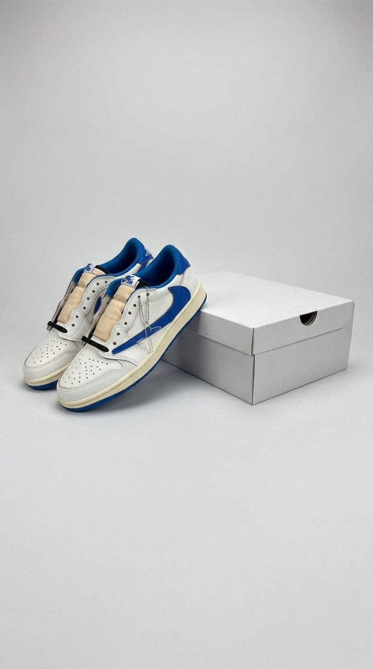 JORDAN 1 LOW x TRAVIS SCOTT FRAGMENT