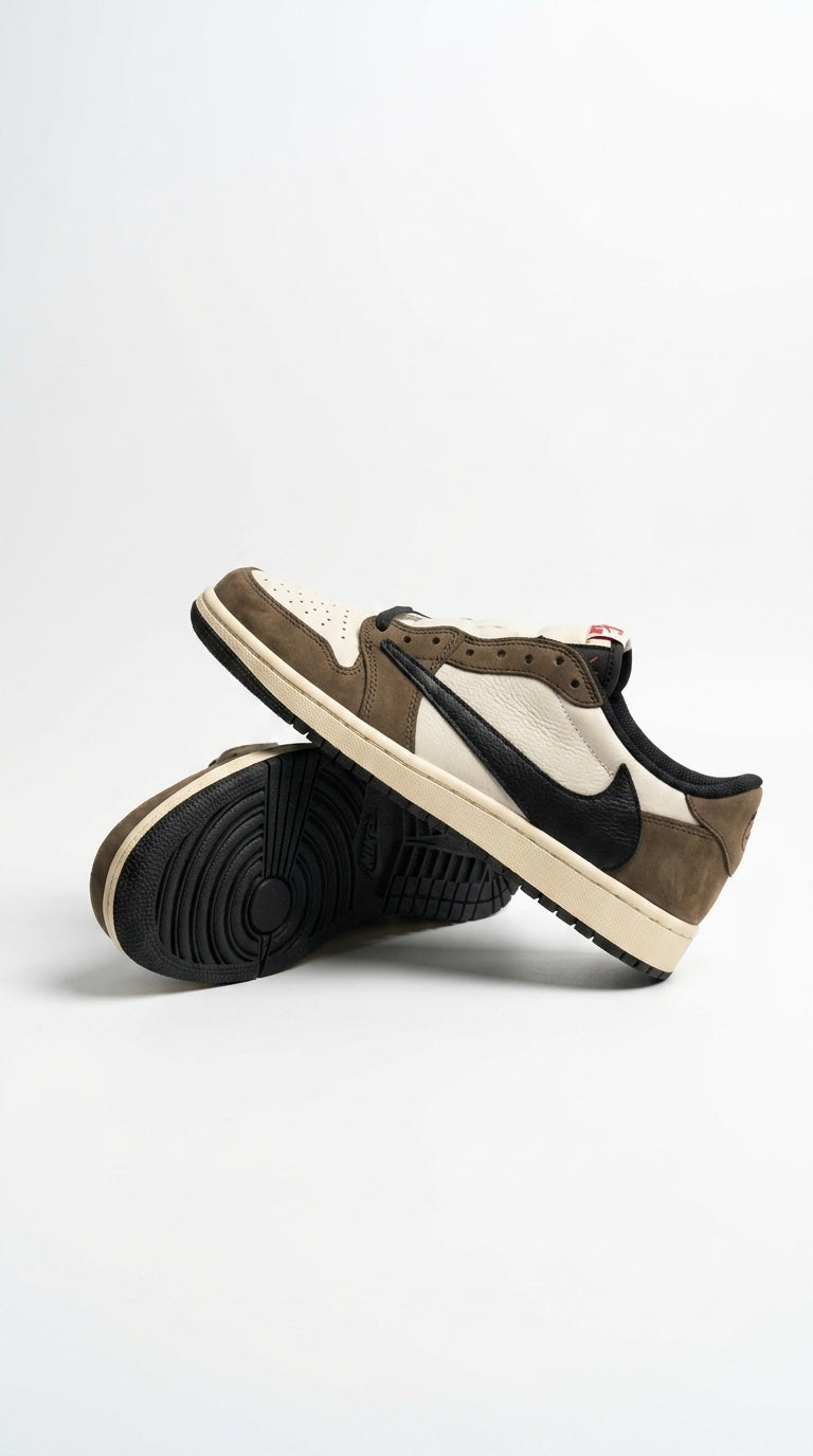 JORDAN 1 LOW x TRAVIS SCOTT REVERSE MOCHA