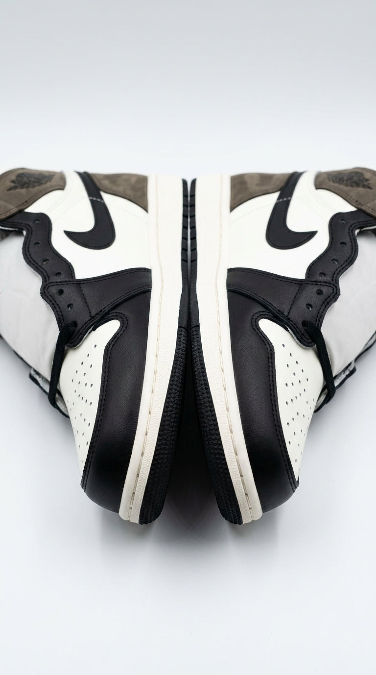 JORDAN 1 RETRO HIGH x DARK MOCHA
