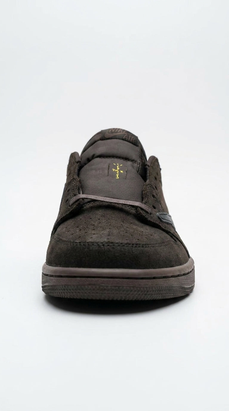 JORDAN 1 RETRO LOW OG SP x TRAVIS SCOTT VELVET BROWN