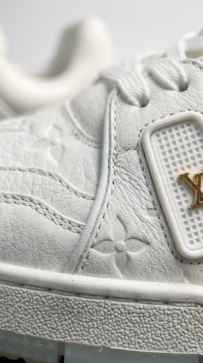 LOUIS VUITTON LV TRAINER SNEAKER