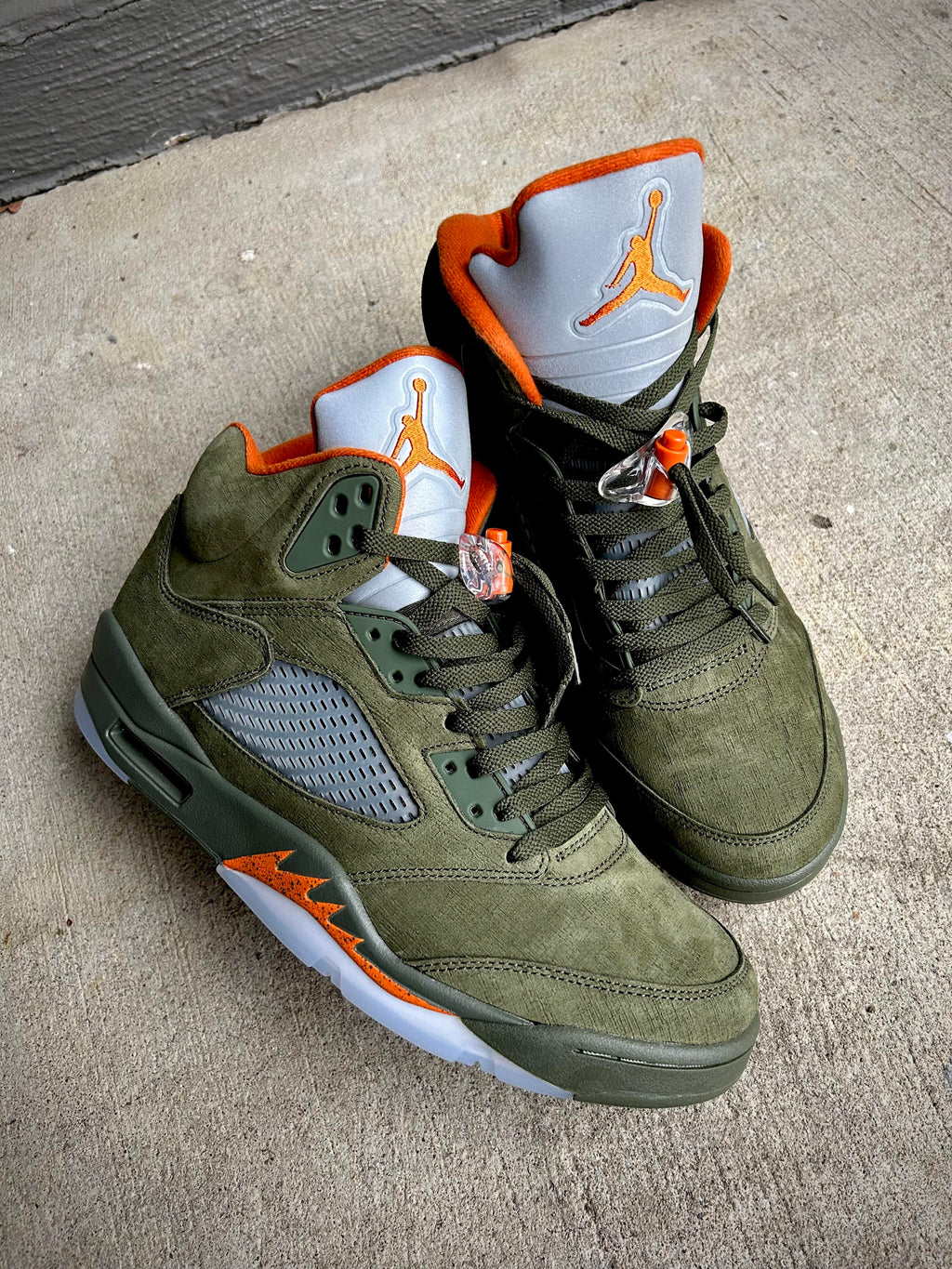 Jordan 5 green and orange