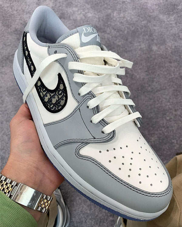 JORDAN 1 LOW x DIOR