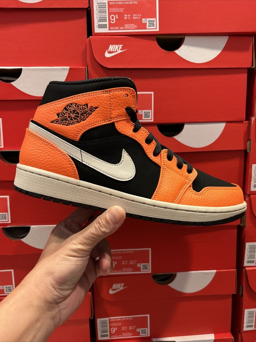 JORDAN 1 MID x BLACK CONE