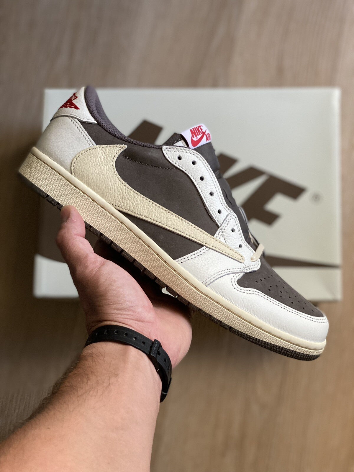 JORDAN 1 LOW x TRAVIS SCOTT REVERSE MOCHA