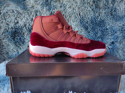 JORDAN 11 “Heiress”3