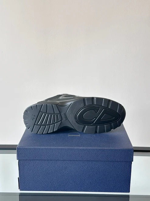 DIOR B30 TRIPLE BLACK