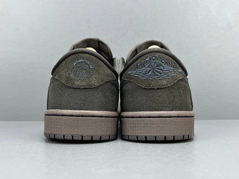 JORDAN 1 RETRO LOW OG SP x TRAVIS SCOTT VELVET BROWN