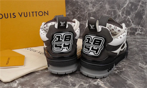 LV SKATE SNEAKER WHITE BLACK