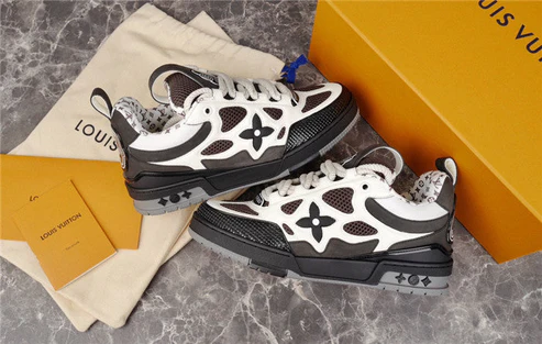 LV SKATE SNEAKER WHITE BLACK