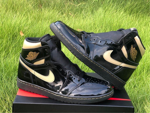 JORDAN 1 HIGH x BLACK METALLIC GOLD