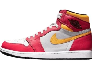 JORDAN 1 RETRO HIGH OG x LIGHT FUSION RED