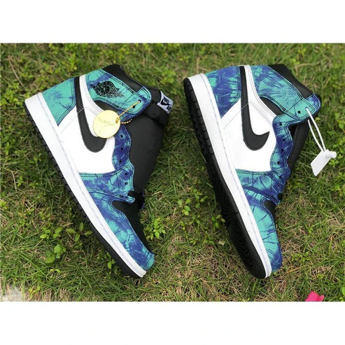 JORDAN 1 RETRO HIGH x ZOOM ZEN GREEN