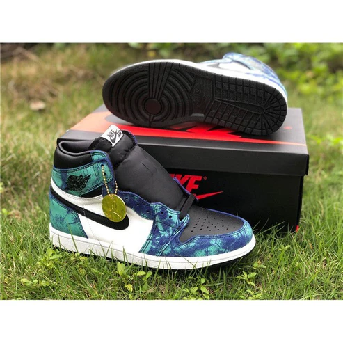 JORDAN 1 RETRO HIGH x ZOOM ZEN GREEN