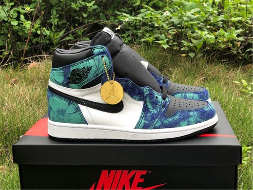 JORDAN 1 RETRO HIGH x ZOOM ZEN GREEN