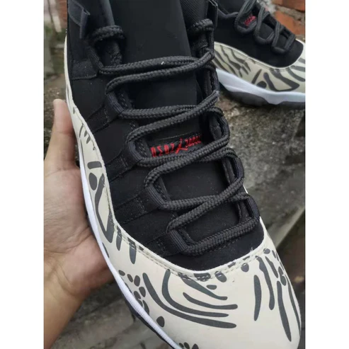 JORDAN 11 RETRO x JUBILEE