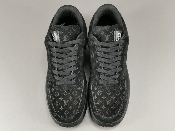 NIKE AIR FORCE 1 x LOUIS VUITTON BLACK/BLACK
